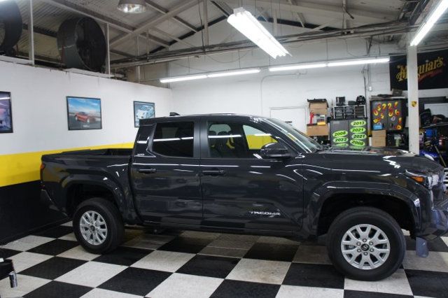 2025 Toyota Tacoma 4WD 4x4 Ultra Low Mileage, Mint Shape! - 23032833 - 12