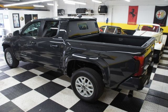 2025 Toyota Tacoma 4WD 4x4 Ultra Low Mileage, Mint Shape! - 23032833 - 21