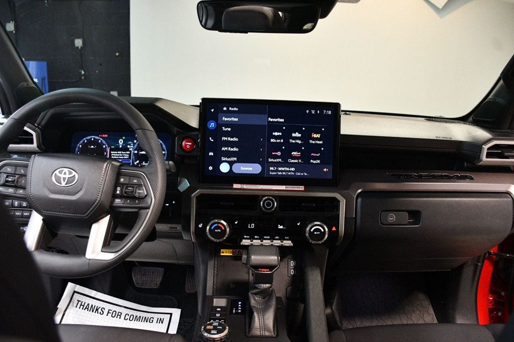 Toyota Tacoma photo 40