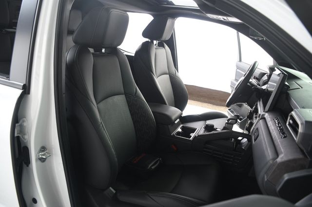 2025 Toyota Tacoma 4WD Limited Double Cab 5' Bed Automatic - 23056020 - 68