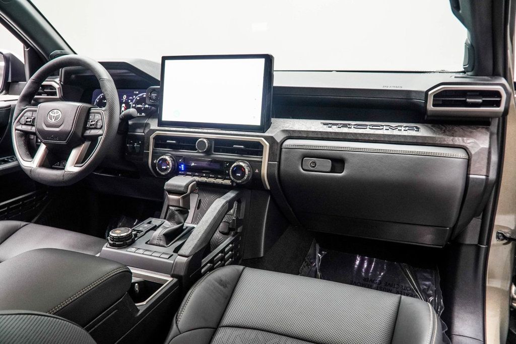 2025 Toyota Tacoma Limited Double Cab photo 15