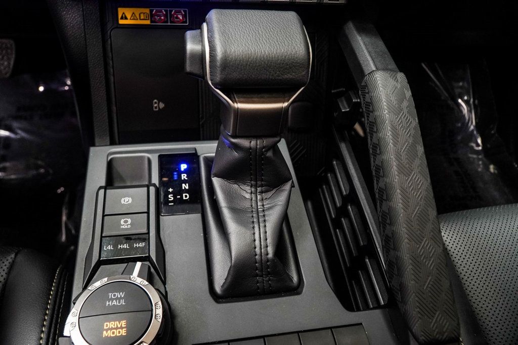 2025 Toyota Tacoma Limited Double Cab photo 18