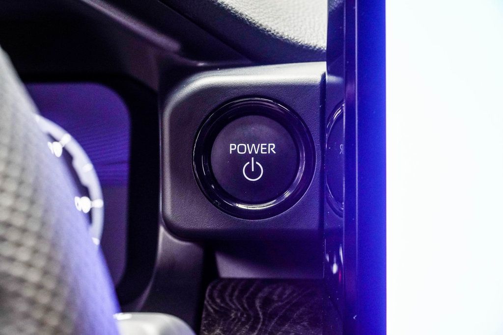 2025 Toyota Tacoma Limited Double Cab photo 22