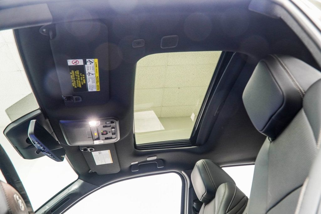 2025 Toyota Tacoma Limited Double Cab photo 34