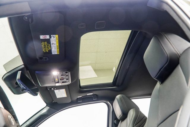 2025 Toyota Tacoma 4WD Limited Hybrid Double Cab 5' Bed Automatic - 22920201 - 36