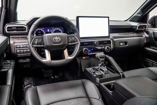 2025 Toyota Tacoma 4WD Limited Hybrid Double Cab 5' Bed Automatic - 22920201 - 4