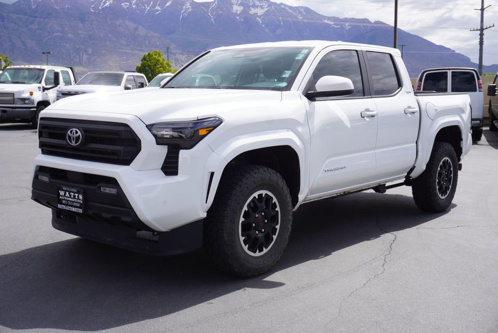 2025 Toyota Tacoma 4WD SR5 - 23030460 | Video 1