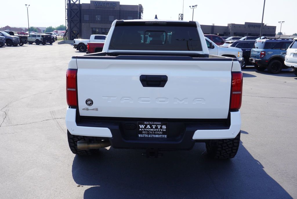 2025 Toyota Tacoma 4WD SR5 - 23044623 - 10