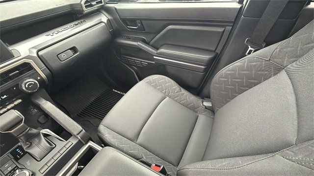 2025 Toyota Tacoma 4WD SR5 Double Cab 5' Bed Automatic - 22954820 - 12
