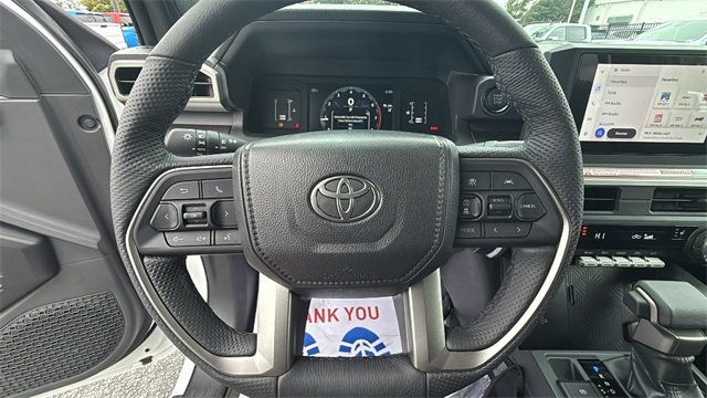 2025 Toyota Tacoma 4WD SR5 Double Cab 5' Bed Automatic - 22954820 - 19