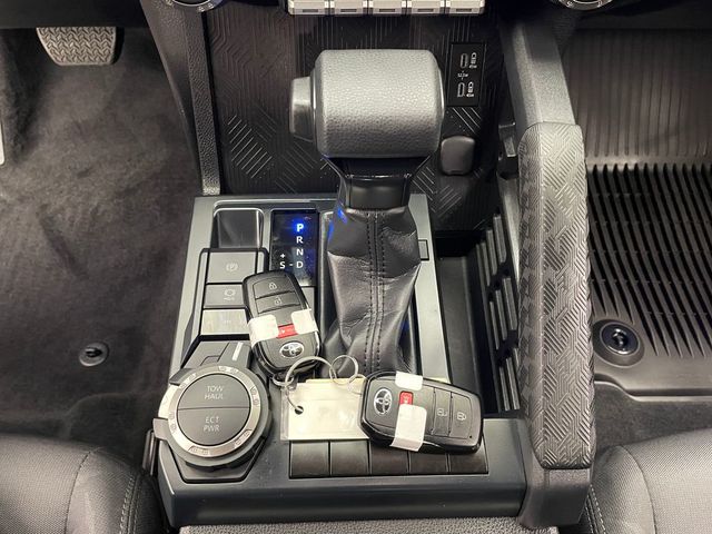 2025 Toyota Tacoma 4WD SR5 Double Cab 5' Bed Automatic - 22911901 - 29