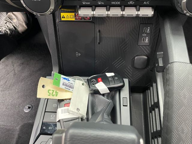 2025 Toyota Tacoma 4WD SR5 Double Cab 5' Bed Automatic - 22953506 - 25