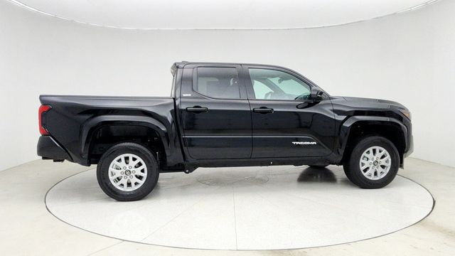 2025 Toyota Tacoma 4WD SR5 Double Cab 5' Bed Automatic with Upgrade Heat Package - 22944186 - 3