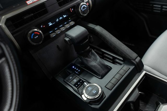 2025 Toyota Tacoma 4WD SR5 Double Cab 6' Bed Automatic - 23078887 - 16