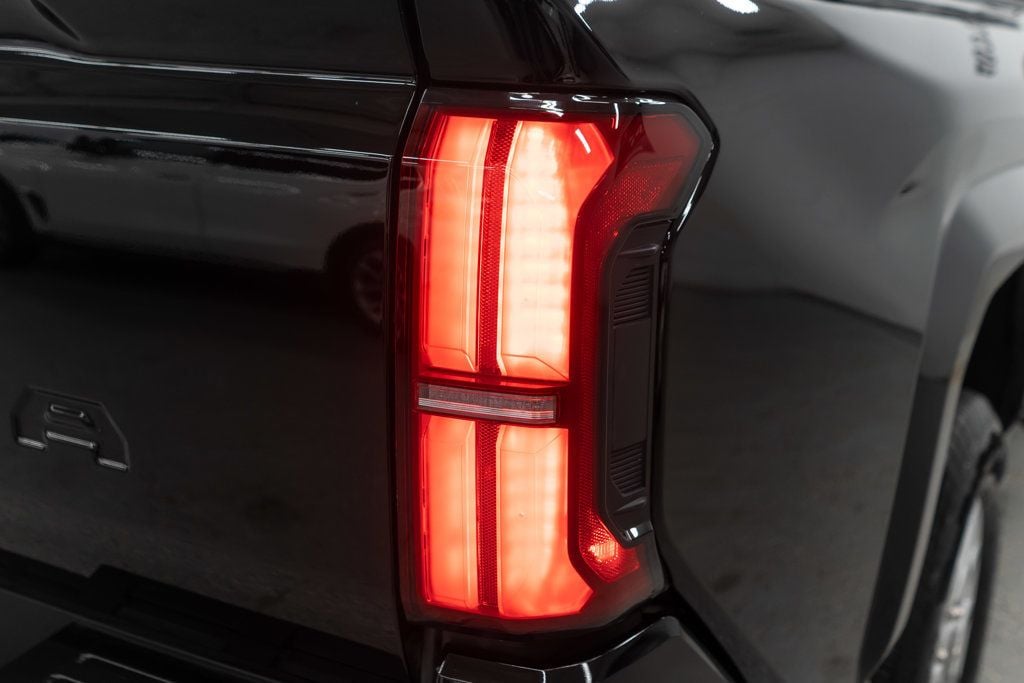 Toyota Tacoma photo 40