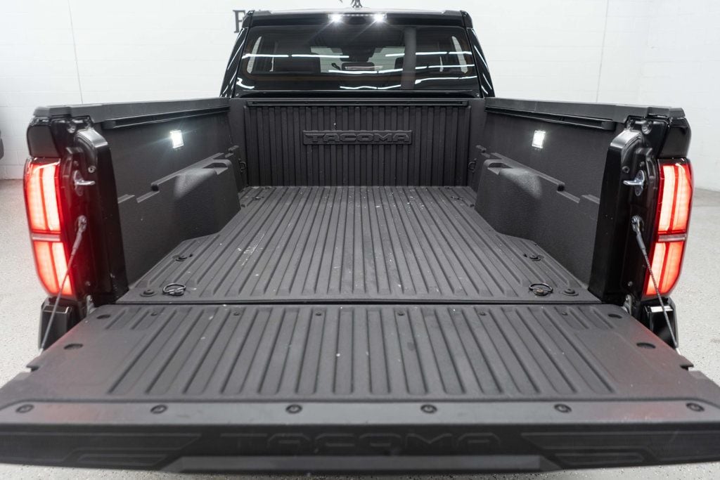 Toyota Tacoma photo 41