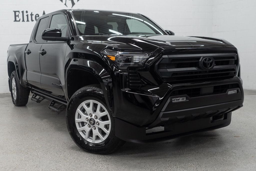 Toyota Tacoma photo 47