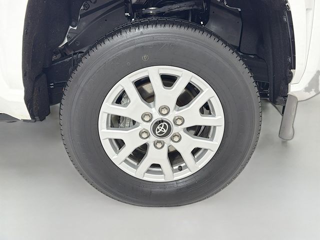 2025 Toyota Tacoma 4WD SR5 Double Cab 6' Bed Automatic - 23030983 - 32