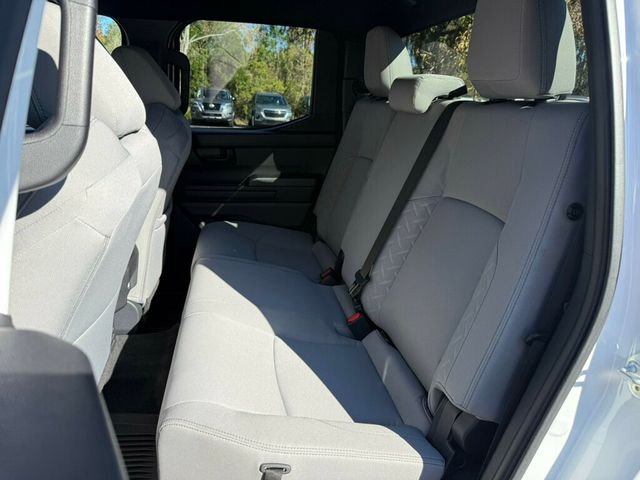 2025 Toyota Tacoma 4WD SR5 Double Cab 6' Bed Automatic - 22957662 - 6
