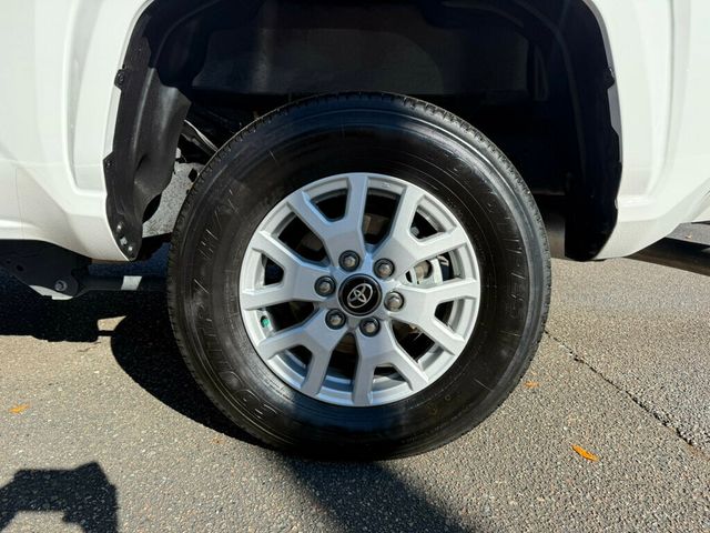 2025 Toyota Tacoma 4WD SR5 Double Cab 6' Bed Automatic - 22957662 - 7