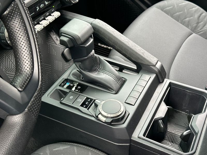 2025 Toyota Tacoma 4WD SR Double Cab 5' Bed Automatic - 22960075 - 19