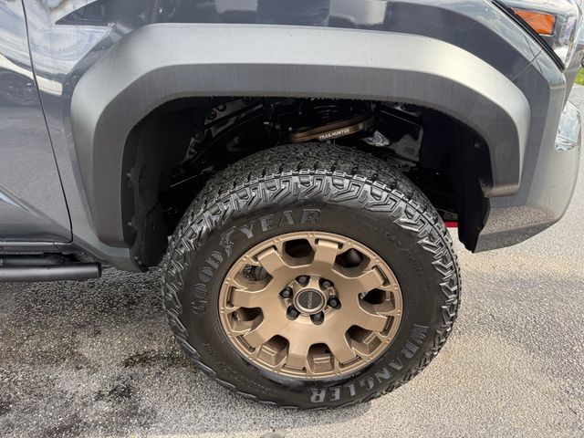 2025 Toyota Tacoma 4WD **TACOMA TRAILHUNTER 4X4 HV**ROOF RACK**MSRP $68953** - 23078371 - 34