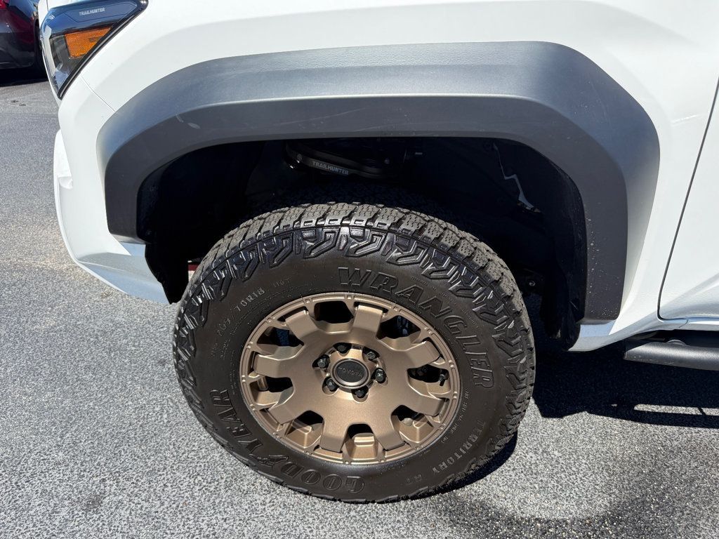 2025 Toyota Tacoma 4WD **TACOMA TRAILHUNTER 4X4 LB HV**ROOF RACK**MSRP $68357** - 23082598 - 40