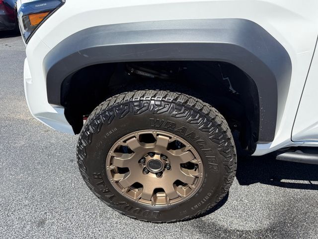 2025 Toyota Tacoma 4WD **TACOMA TRAILHUNTER 4X4 LB HV**ROOF RACK**MSRP $68357** - 23082598 - 40