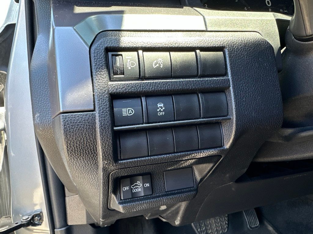 2025 Toyota Tacoma 4WD TRD Off Road Double Cab 5' Bed Automatic - 23041647 - 23