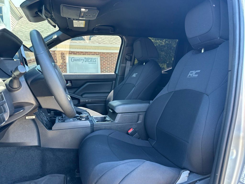 2025 Toyota Tacoma 4WD TRD Off Road Double Cab 5' Bed Automatic - 23041647 - 24