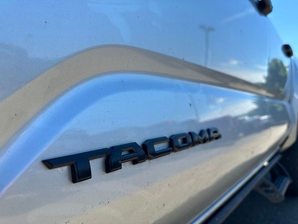 2025 Toyota Tacoma 4WD TRD Off Road Double Cab 5' Bed Automatic - 23041647 - 6