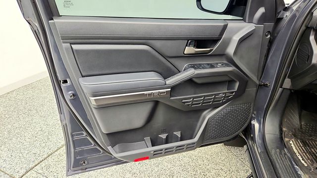 2025 Toyota Tacoma 4WD TRD Off Road Double Cab 5' Bed Automatic w/ Predator Step - 23087238 - 9