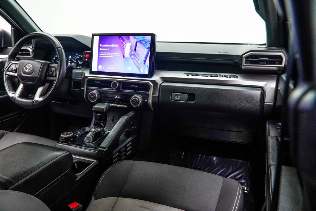 Toyota Tacoma photo 20