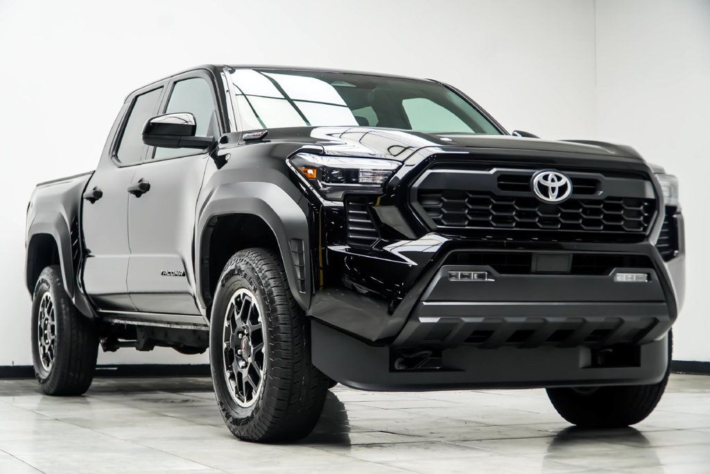 Toyota Tacoma photo 4