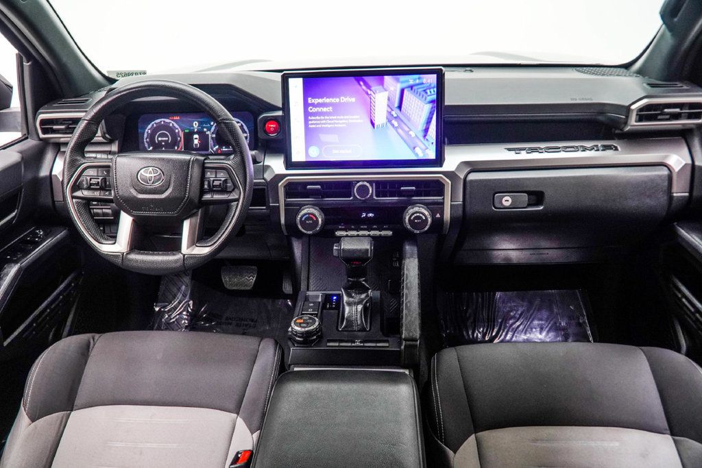 Toyota Tacoma photo 5