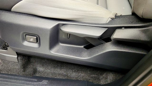 2025 Toyota Tacoma 4WD TRD Off Road Hybrid Double Cab 5' Bed Automatic w/ Better Tires - 22974283 - 10