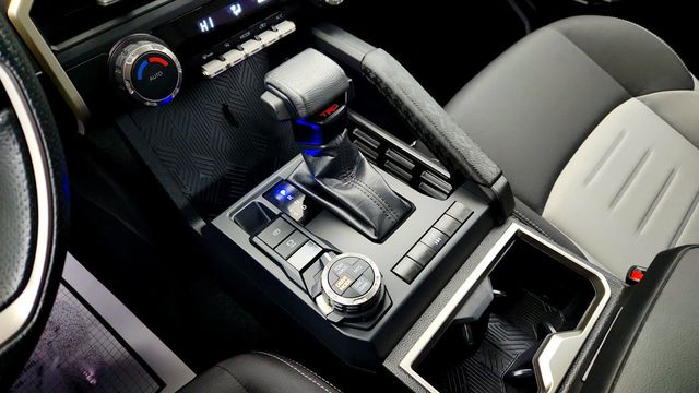 2025 Toyota Tacoma 4WD TRD Off Road Hybrid Double Cab 5' Bed Automatic w/ Better Tires - 22974283 - 15
