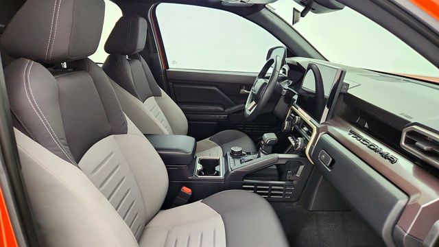2025 Toyota Tacoma 4WD TRD Off Road Hybrid Double Cab 5' Bed Automatic w/ Better Tires - 22974283 - 22