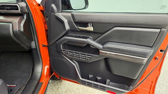 2025 Toyota Tacoma 4WD TRD Off Road Hybrid Double Cab 5' Bed Automatic w/ Better Tires - 22974283 - 24