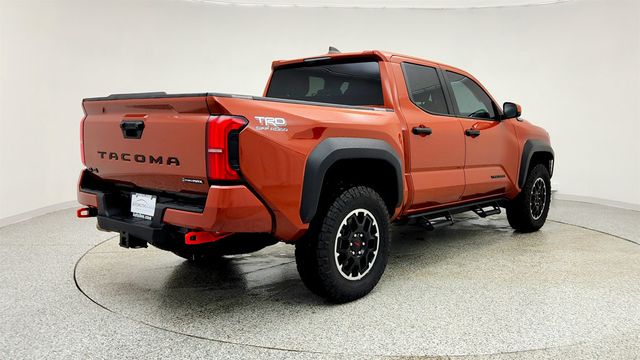 2025 Toyota Tacoma 4WD TRD Off Road Hybrid Double Cab 5' Bed Automatic w/ Better Tires - 22974283 - 4