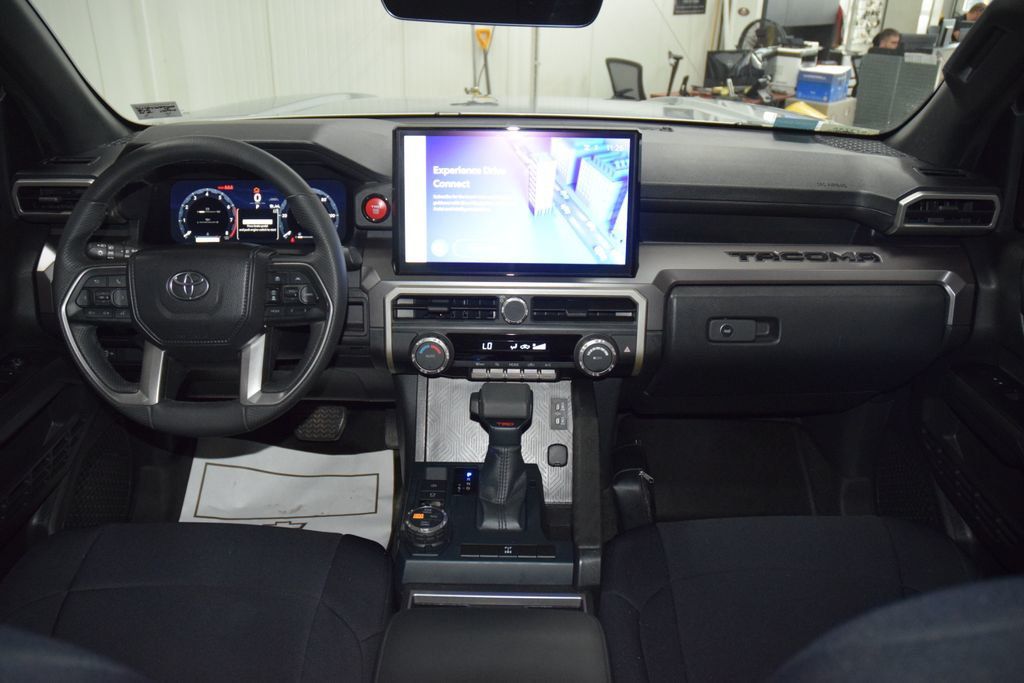 2025 Toyota Tacoma 4WD TRD Off Road Lifted - 23041647 - 25