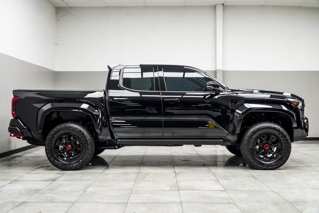 2025 Toyota Tacoma TRD Pro Double Cab photo 4