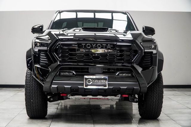 2025 Toyota Tacoma 4WD TRD Pro Hybrid Double Cab 5' Bed Automatic - 22929462 - 6