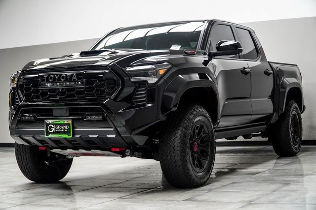 2025 Toyota Tacoma 4WD TRD Pro Hybrid Double Cab 5' Bed Automatic - 22929462 - 7