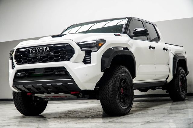 2025 Toyota Tacoma 4WD TRD Pro Hybrid Double Cab 5' Bed Automatic - 22964250 - 7