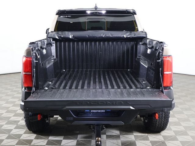 2025 Toyota Tacoma 4WD TRD Pro Hybrid Double Cab 5' Bed Automatic - 22972509 - 19