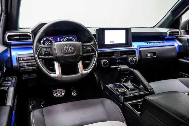 2025 Toyota Tacoma 4WD TRD Sport Double Cab 5' Bed MT - 22999804 - 4