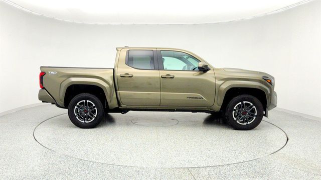 2025 Toyota Tacoma 4WD TRD Sport Double Cab Automatic with Audio Upgrade & Heated Seats - 22958770 - 3