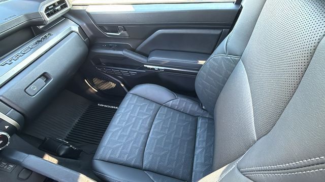 2025 Toyota Tacoma 4WD TRD Sport Hybrid Double Cab 5' Bed Automatic - 23075444 - 12
