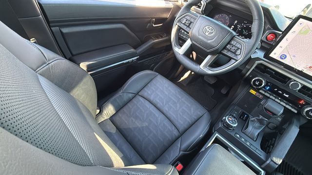 2025 Toyota Tacoma 4WD TRD Sport Hybrid Double Cab 5' Bed Automatic - 23075444 - 13